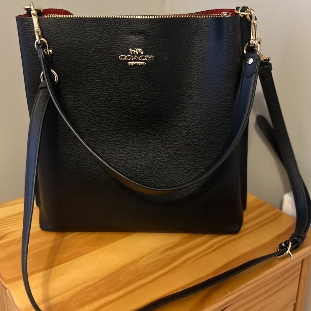 Coach Black Pebble Leather Bucket Bag shoulder or crossbody